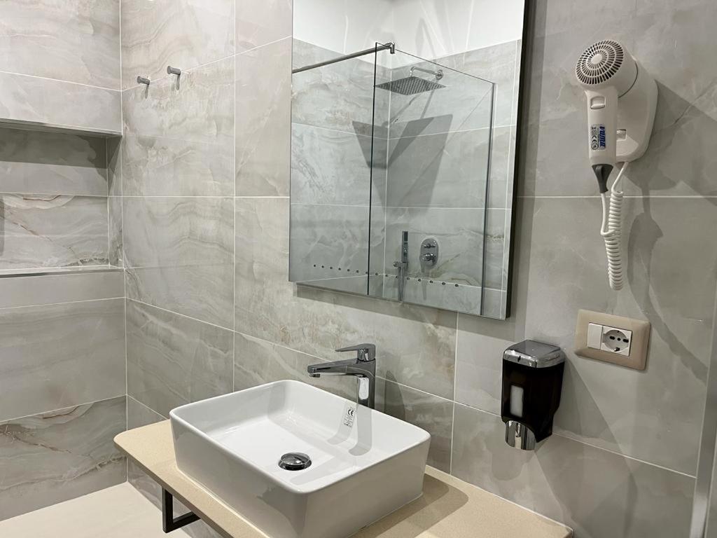 Avio Suite Naples Exterior photo